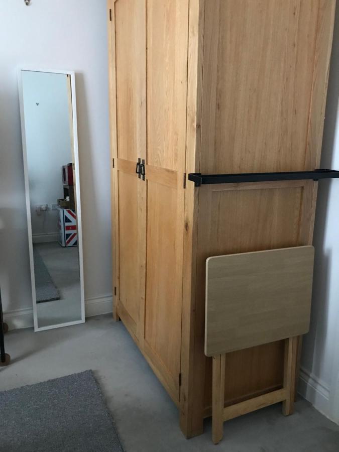 Ferienwohnung The Glam Cave Bushbury Exterior foto